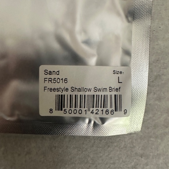 Todd Sanfield Sand Freestyle Shallow Swimsuit Large New with tags 80% nylon - Picture 5 of 6